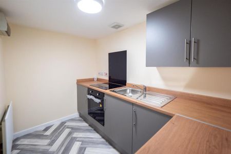 2 bedroom flat to rent - Photo 5