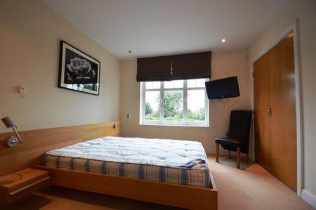 Shoppenhangers Road, Maidenhead - Photo 5