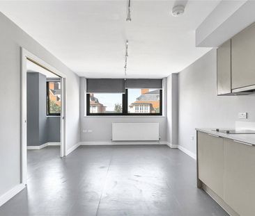 High Road, N12, London - Photo 1
