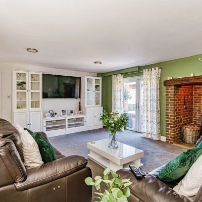 West Hoathly 4 bedroom house to rent - Photo 1