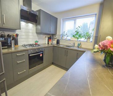 3 Bedroom Detached To Let - Photo 6