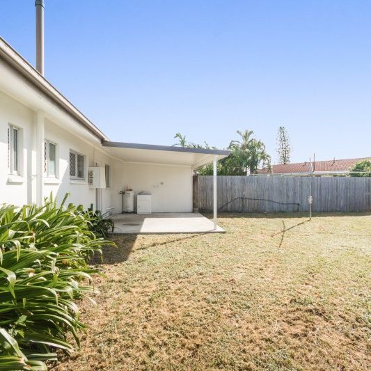 1/191 Ross River Road, - Photo 1