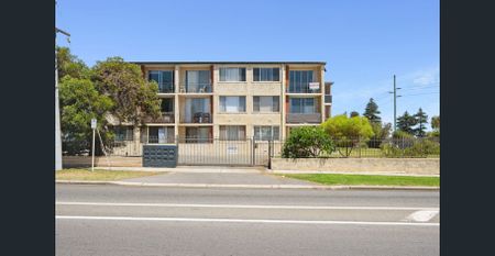 Beachside Apartment - Photo 2