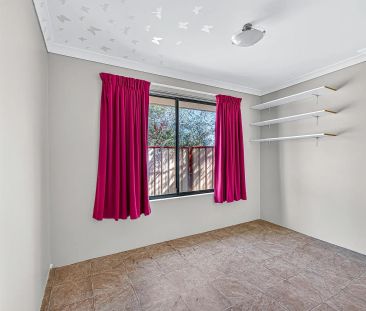 Welcome to 11 Tallarook Way, Waggrakine - Photo 3