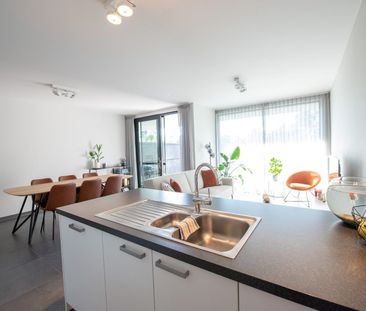 Volledig instapklaar gelijkvloers appartement met terras TE HUUR! - Foto 2