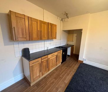 2 bedroom terraced house to rent - Photo 5