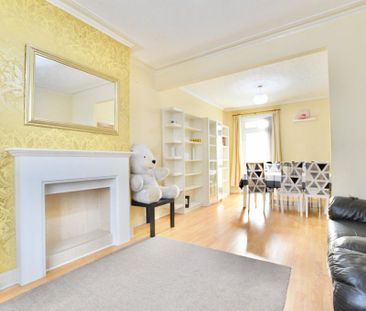 3 bedroom terraced house to rent - Photo 6