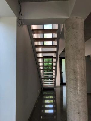 INCHIRIERE CASA VILA LUX individuala 6 camere EROU IANCU NICOLAE JOLIE VILLE BANEASA - Fotografie 1