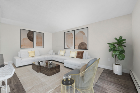 4500 Jane Street - Photo 2