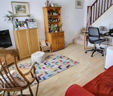 2 bedroom semi-detached house to rent - Photo 1