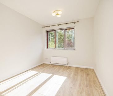 4 bedroom terraced house to rent - Photo 5