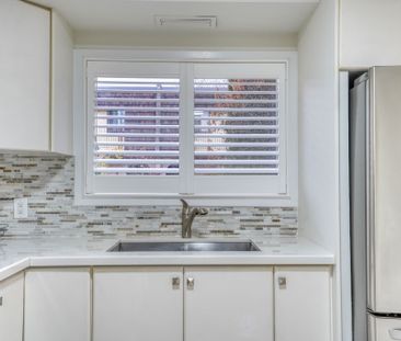 For Lease - 1250 Mississauga Valley Boulevard Unit# 182, Mississaug... - Photo 5