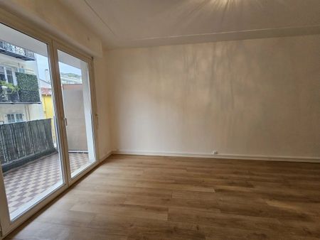 Location Appartement 1 pièce 27m² NICE 06000 - Photo 4