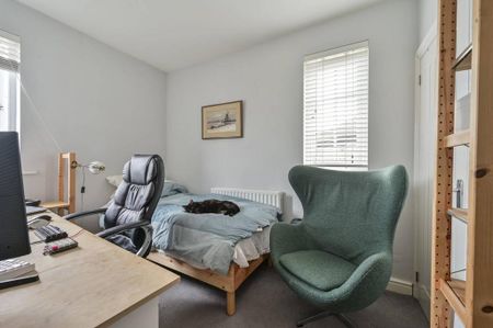 3 bedroom semi-detached house to rent - Photo 2