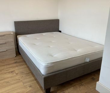 1 bedroom private hall to rent - Photo 6