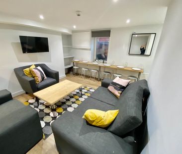 Station Terrace (Room 4), Bramley, Leeds - Photo 2