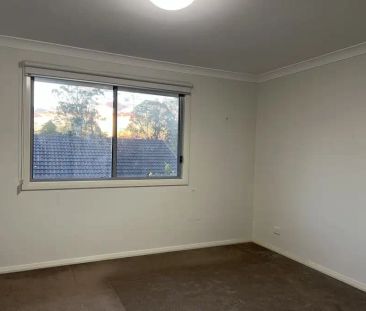 “**JUST MOVE IN, NEARLY NEW 4-BEDROOM TOWNHOUSE” - Photo 2