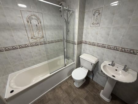 2 bedroom apartment to rent - Photo 5