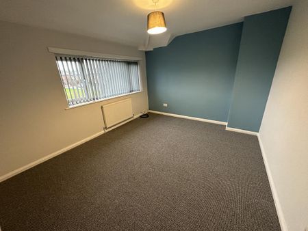 3 bedroom townhouse to rent - Photo 2