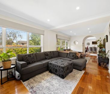 Multiple Living Zones and a Versatile Rear Studio in a Peaceful Set... - Photo 2