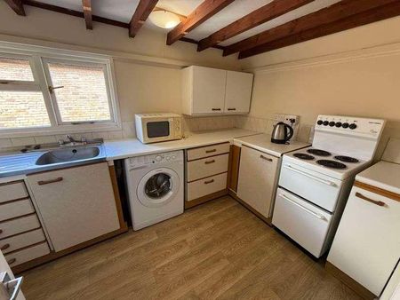 Ashenfield Farm, Canterbury, CT4 - Photo 4