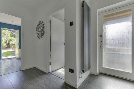 Abercorn Road, Mill Hill, NW7 - Photo 5