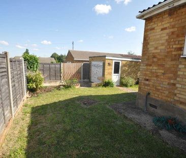 Croft Road, Benfleet, SS7 - Photo 5