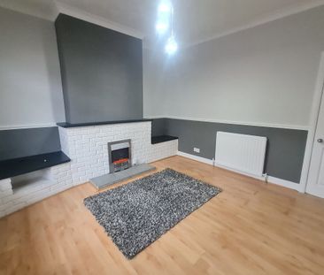 Lower Oxford Street - Photo 5