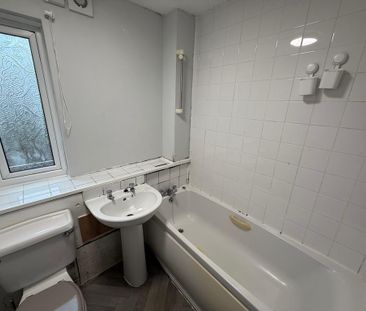 2 bedroom maisonette to rent - Photo 3