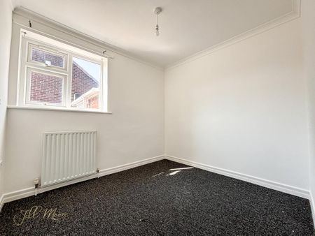 3 bedroom bungalow to rent - Photo 2