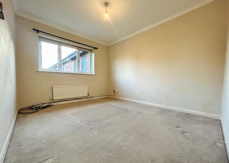 2 Bedroom House To Let - HP13 - Photo 3