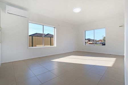 4/5 Quandong Street, Thomastown VIC 3074 - Photo 2