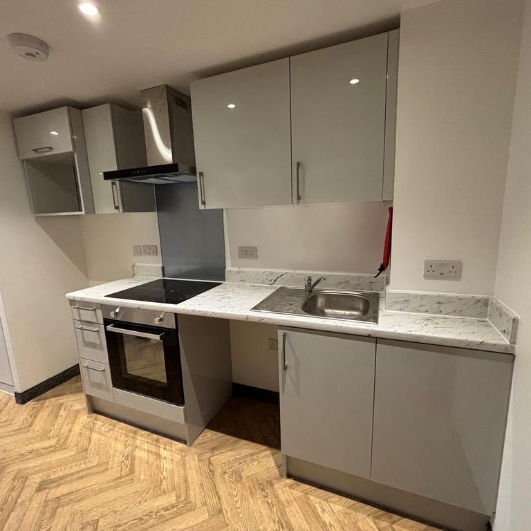 Studio to rent - Photo 1