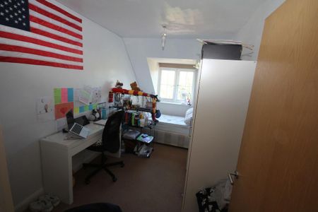 2 bedroom apartment to rent - Photo 4