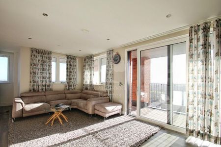 3 bedroom apartment to rent - Photo 2