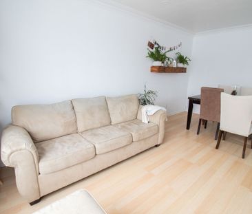 5 Alexandra Blvd, St. Catharines - 3 Bedroom Main Unit - Photo 3