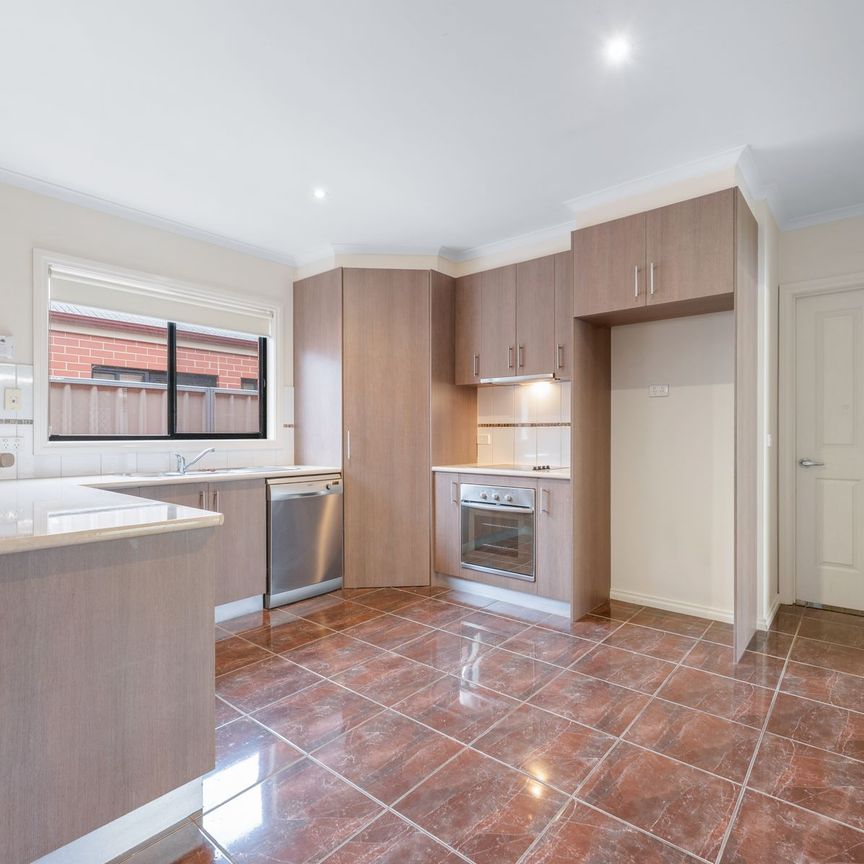 Modern Three Bedroom Home - Photo 1