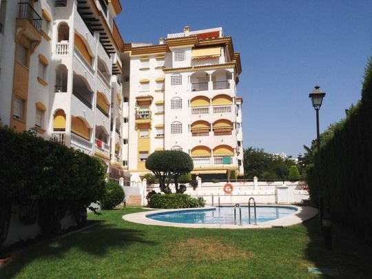 Apartment in San Pedro de Alcántara, Costa del Sol - Photo 1