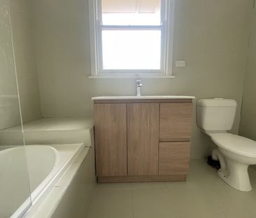 3 Bedroom House on Generous Block - Photo 6