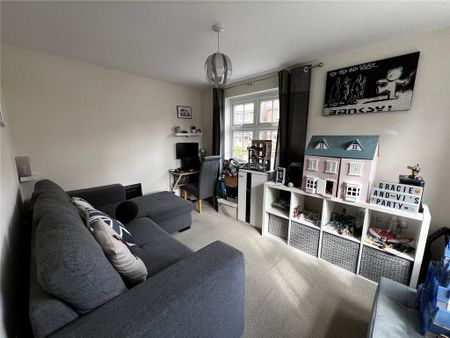 4 bedroom detached house to rent - Photo 2