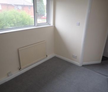 2 bedroom semi-detached house to rent - Photo 3