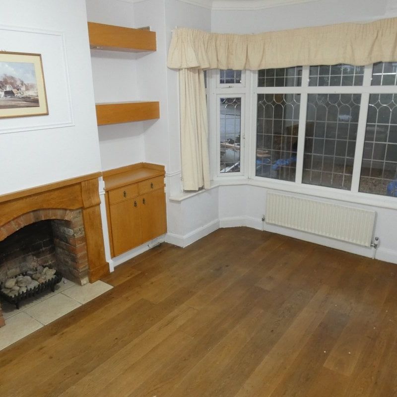 Fountains Road, Luton - Photo 1