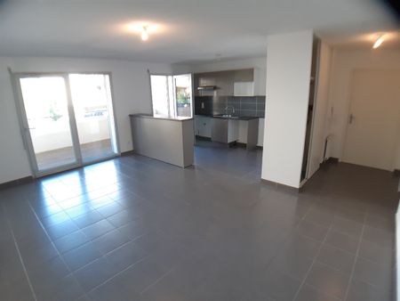 APPARTEMENT T3 68M - Photo 2