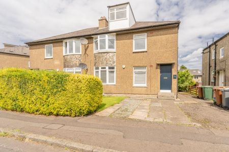 3 bedroom flat to rent - Photo 4