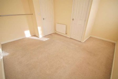 Warspite Close, Portsmouth, PO2 - Photo 5