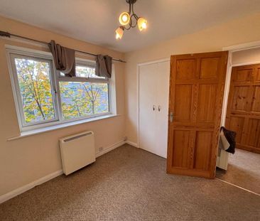 2 bedroom maisonette to rent - Photo 4