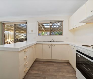 Welcome Home: Where Comfort Meets Outdoor Bliss! - Photo 4