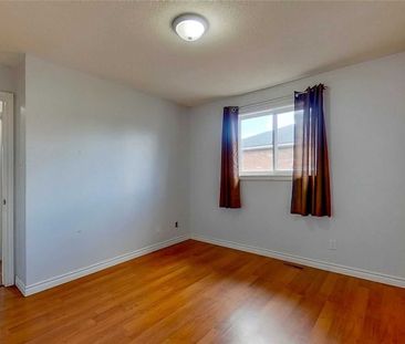 For Lease - 25 Logan Court Unit# Main & 2nd fl, Barrie, Ontario - Photo 5