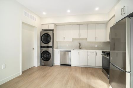 For Lease - 158 Laval Street Unit# Unit # 4, Vanier and Kingsview Park, Ontario - Photo 5