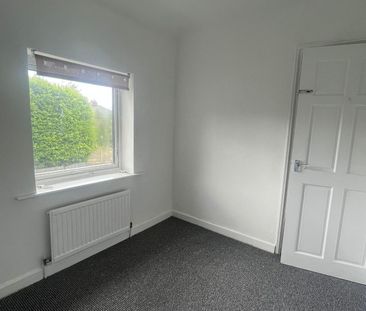 Stand Lane, Radcliffe - Photo 4